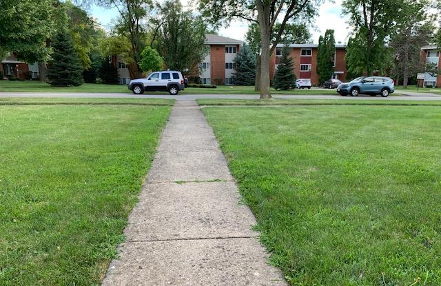 554 Pershing Ave Apt C Glen Ellyn IL 60137