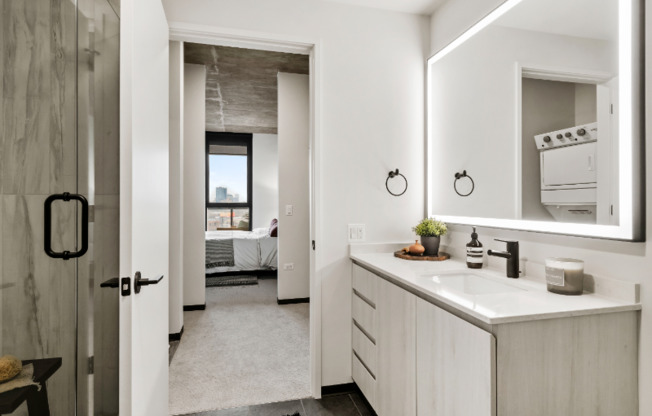 1457 W RANDOLPH