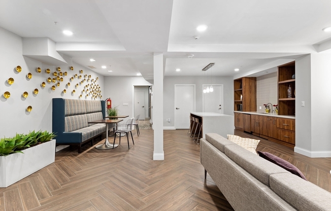 1 bed, 1.5 baths, 926 sqft, $3,975, Unit 309