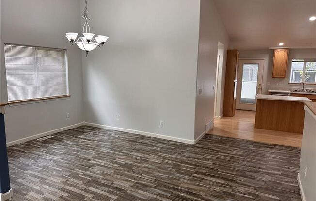 Three Bedroom - Low maintenance, west-end, living!