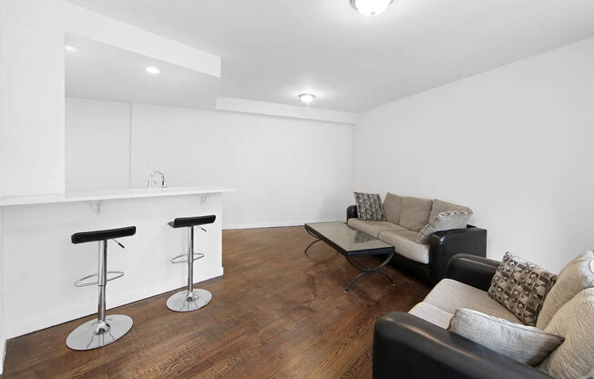 2 beds, 3.5 baths, 1,400 sqft, $3,395, Unit 2C