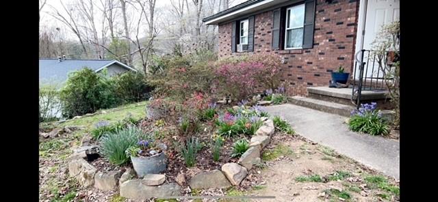 28 MERLIN WAY
