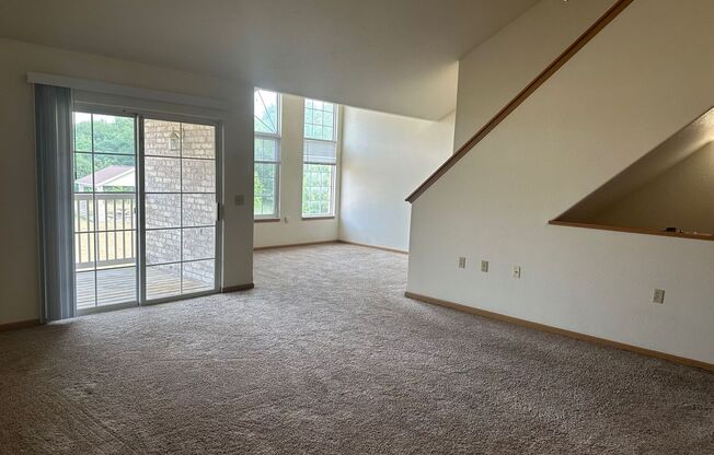 1 bed, 1 bath, 1,502 sqft, $1,755, Unit 33502