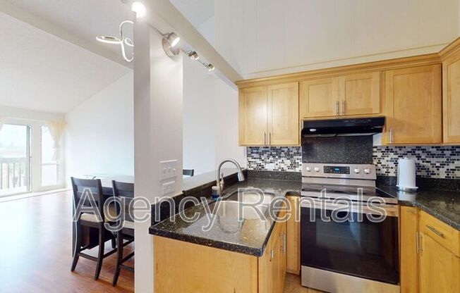 98 1403 KAAHUMANU ST