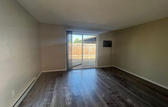 1 bed, 1 bath, 520 sqft, $1,125, Unit 230 Beatty St #6