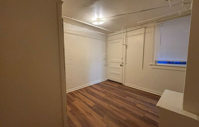 1 bed, 1 bath, 405 sqft, $1,150, Unit 101
