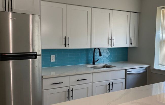2 beds, 1.5 baths, 850 sqft, $1,835, Unit D06