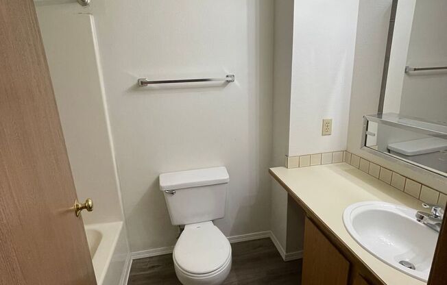 2 beds, 1.5 baths, 900 sqft, $1,600, Unit C104