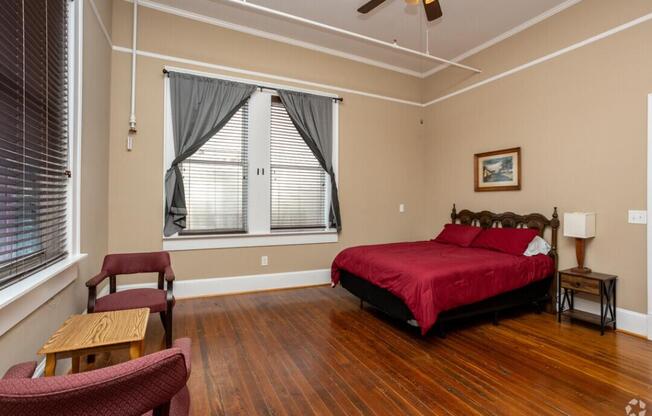 1 bed, 1 bath, 789 sqft, $1,600