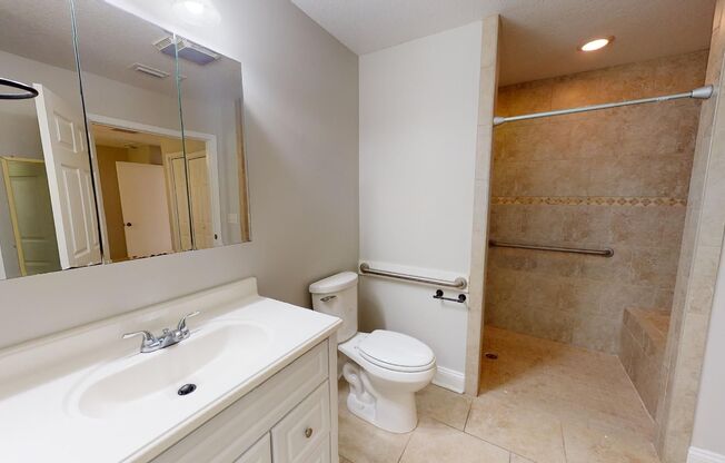 4 beds, 2.5 baths, $2,100