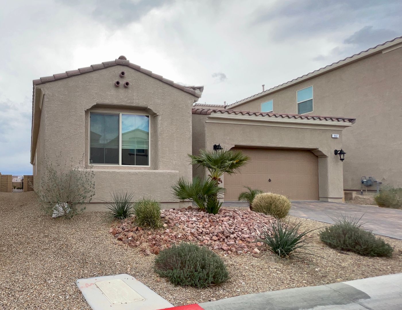 Fully Furnished Designer Home in Guard-Gated Rhodes Ranch – Short-Term Luxury Rental