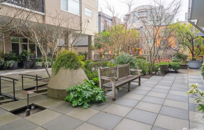 0Bd/1Ba Seattle Condo