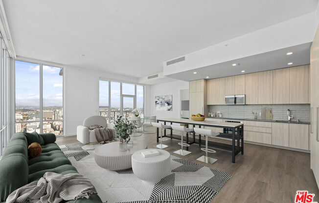 3 beds, 3 baths, 1,709 sqft, $7,788, Unit 5107