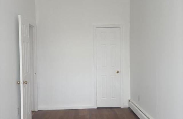 676 JAMAICA AVE