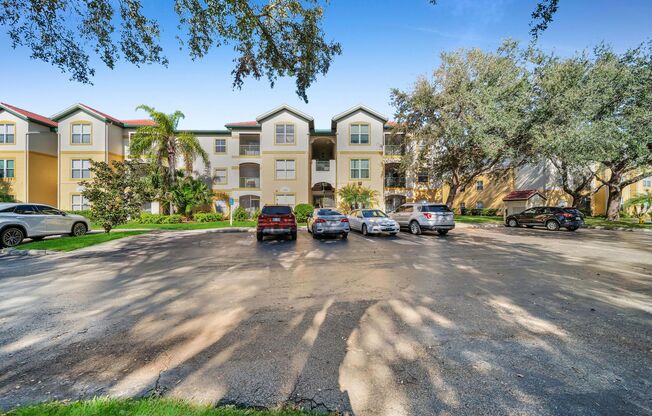 2 beds, 2 baths, 1,107 sqft, $1,750, Unit 11561 VILLA GRAND #711 FORT MYERS FL 33913