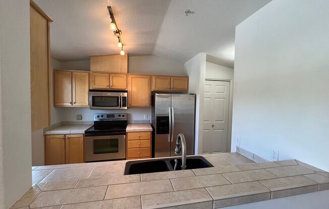 2 beds, 2 baths, $1,845