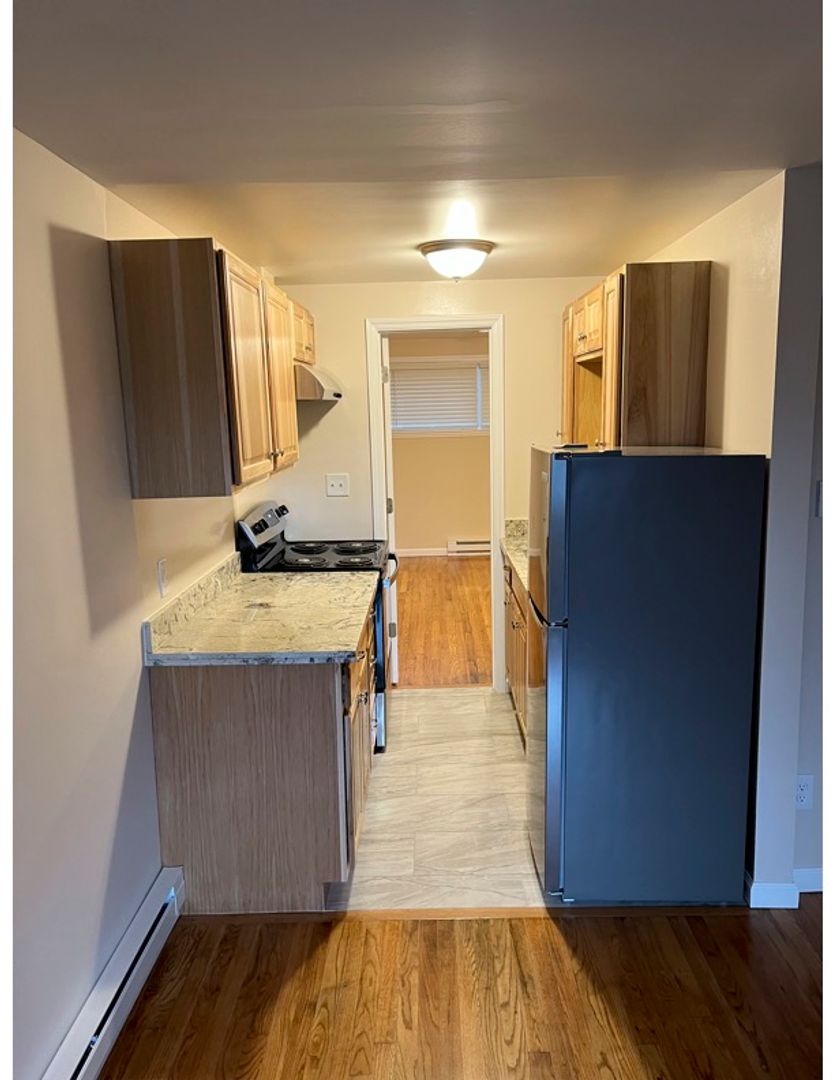 Fully Updated 1 Bed/1 Bath! Great Ballard Location & Great Price!