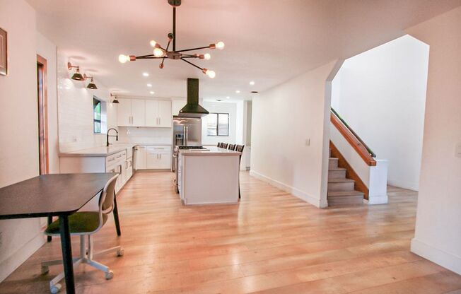 Modern 3 Bed Home for Rent in Riverside CA 92507 Garage Available