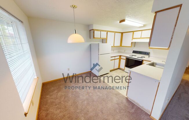 2 beds, 1 bath, 782 sqft, $1,095, Unit 14