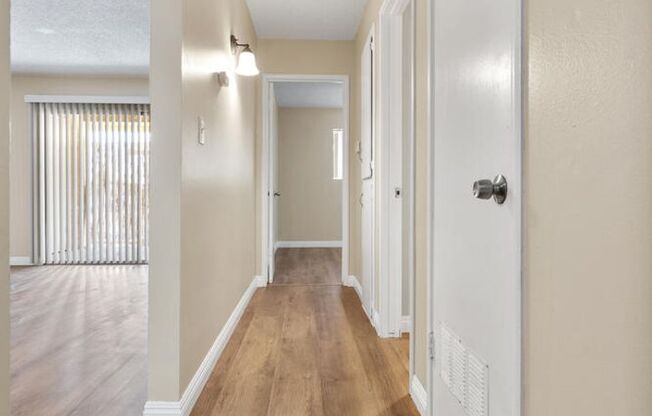 2 beds, 1 bath, 792 sqft, $1,350, Unit 82504