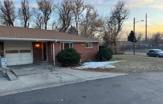 3 beds, 2 baths, $2,500