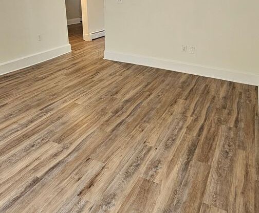 2 beds, 1 bath, 760 sqft, $2,200, Unit 109 S #1