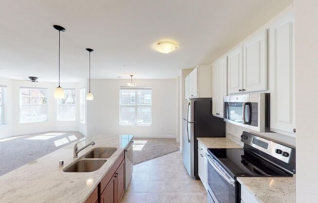 1 bed, 1 bath, 770 sqft, $1,850, Unit 180-214
