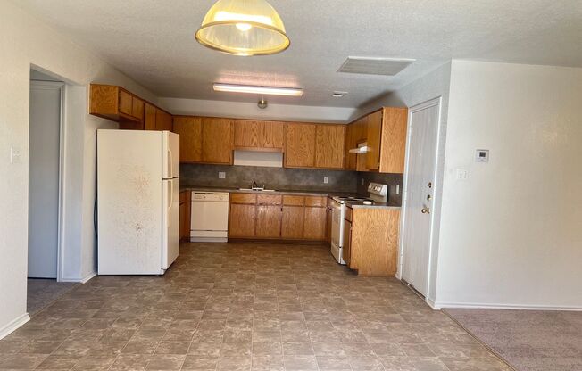2806 Alma Dr.