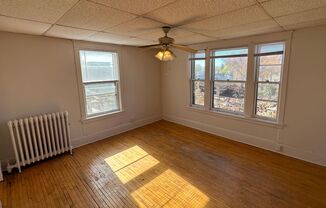 1 bed, 1 bath, $1,050, Unit Unit 301