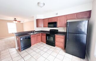 2 beds, 1.5 baths, $995, Unit 772-D Cherrybark Lane