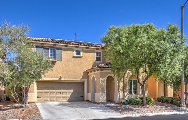 MOUNTAIN’S EDGE WITH POOL & SOLAR