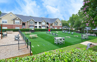 Garden With Picnic Area at Braxton Woods Lake, Greenville South Carolina