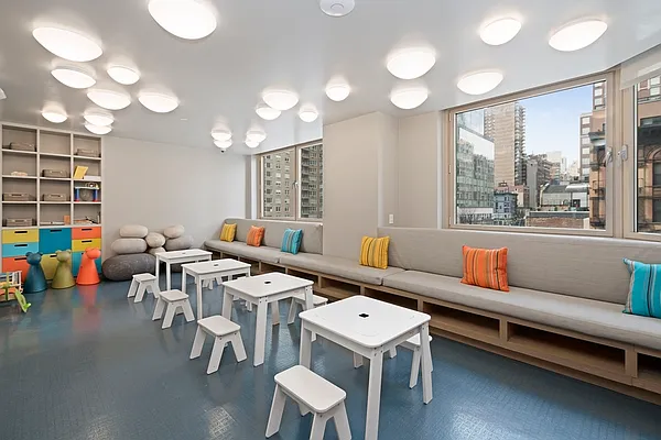 Studio, 1 bath, $13,995, Unit 13F