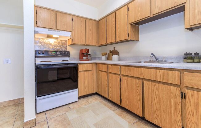 2 beds, 1 bath, 760 sqft, $1,140, Unit 2031