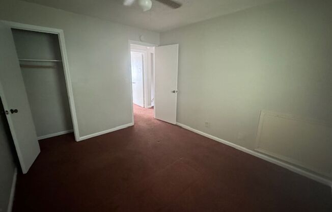 2 beds, 1.5 baths, 1,000 sqft, $825, Unit D