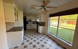 3 beds, 2 baths, $1,550