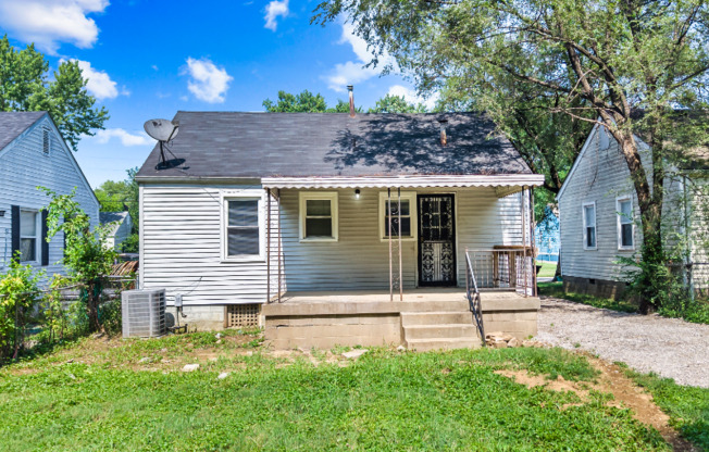 1620 PHYLLIS AVE