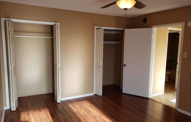 2 beds, 1.5 baths, $1,300