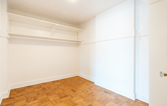Studio, 1 bath, 200 sqft, $1,525