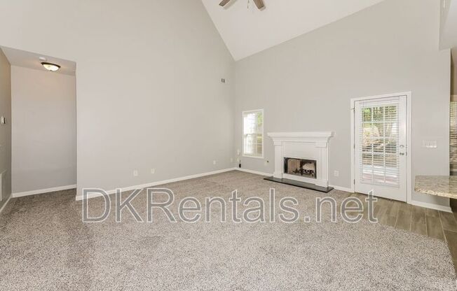5805 LK WINDSOR PKWY