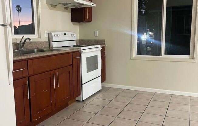 Recently Remodeled 2 Bedroom, on San Pablo Ave, in East Richmond Area