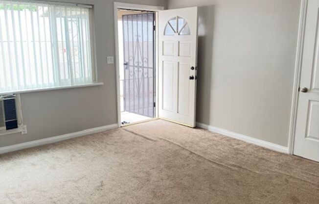 2433-2435 S. Baldwin Ave.