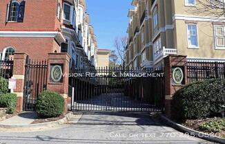 829 CLIFTON HTS LN NE