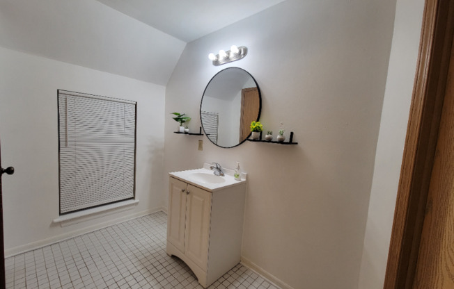 2148 N 29 ST