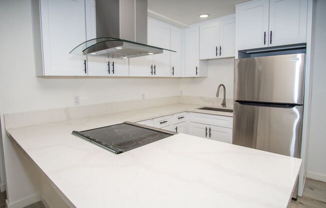Kelly St | 6701-33