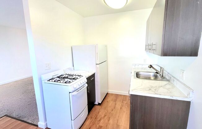 1 bed, 1 bath, 500 sqft, $1,925, Unit 26