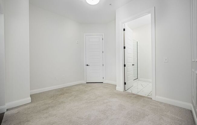 1 bed, 1 bath, 605 sqft, $1,390, Unit 405