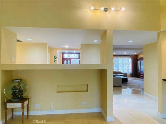 5 beds, 4 baths, 3,604 sqft, $7,995