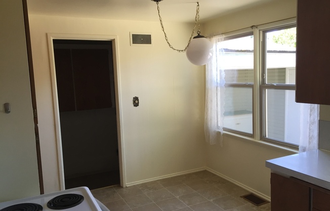 3 beds, 1 bath, $1,750