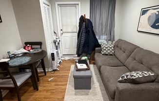 1 bed, 1 bath, $2,560, Unit 4